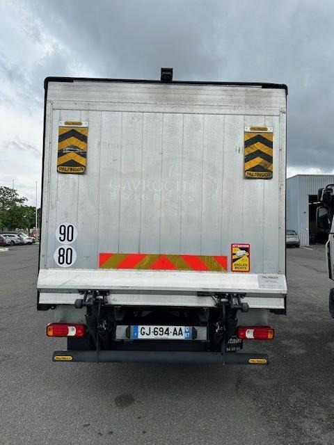 Iveco Daily 70C16 Plateau Brasseur Rideaux coulissant Hayon rabattable - Autoutilitară cu prelată: Foto 3 Iveco Daily 70C16 Plateau Brasseur Rideaux coulissant Hayon rabattable - Autoutilitară cu prelată: Foto 3