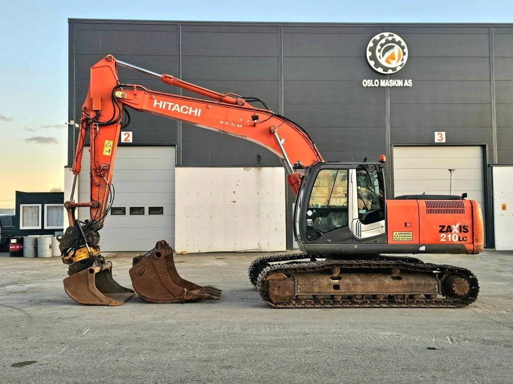 Hitachi ZX 210 LC-3 - Excavator pe şenile: Foto 2 Hitachi ZX 210 LC-3 - Excavator pe şenile: Foto 2