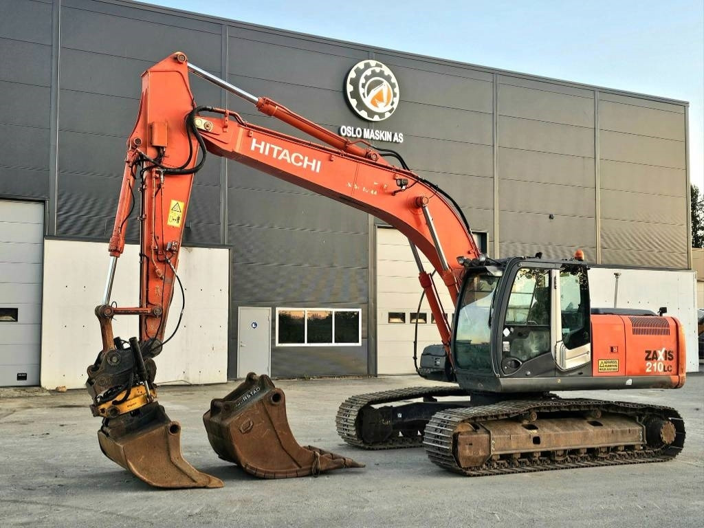 Hitachi ZX 210 LC-3 - Excavator pe şenile: Foto 1 Hitachi ZX 210 LC-3 - Excavator pe şenile: Foto 1