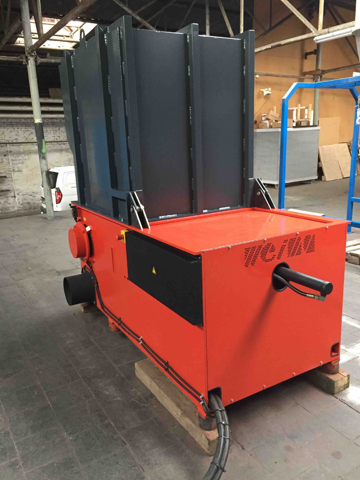 WEIMA - SCHNEIDMÜHLE MIT HYDRAULIKSCHIEBER - Tocător deșeuri: Foto 3 WEIMA - SCHNEIDMÜHLE MIT HYDRAULIKSCHIEBER - Tocător deșeuri: Foto 3