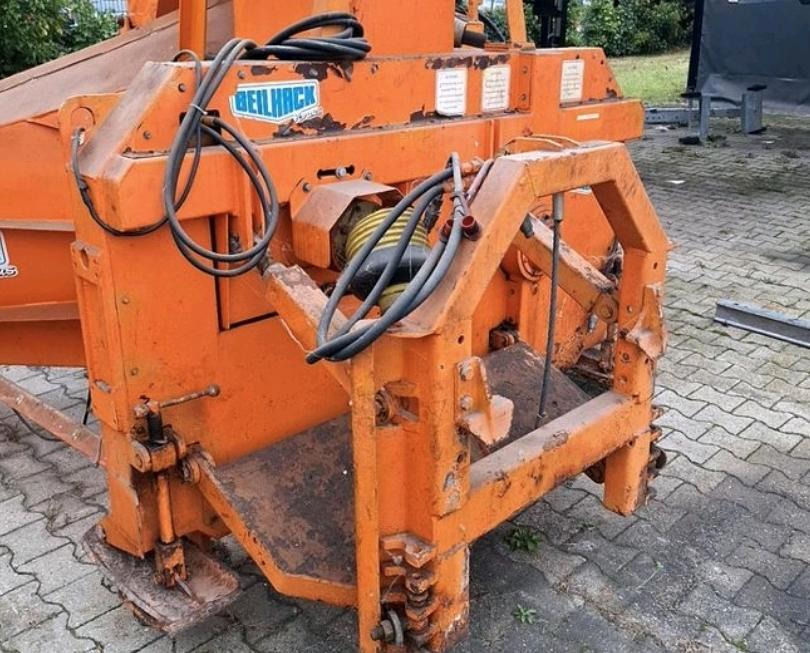 Beilhack HS 30 Z 3m. Seitenschneeschleuder Schneefräse Schneeschleuder für Unimog 405 U300 U 400 500 423 318 427 429 530 535 Verladekamin - Freza de zapada: Foto 3 Beilhack HS 30 Z 3m. Seitenschneeschleuder Schneefräse Schneeschleuder für Unimog 405 U300 U 400 500 423 318 427 429 530 535 Verladekamin - Freza de zapada: Foto 3