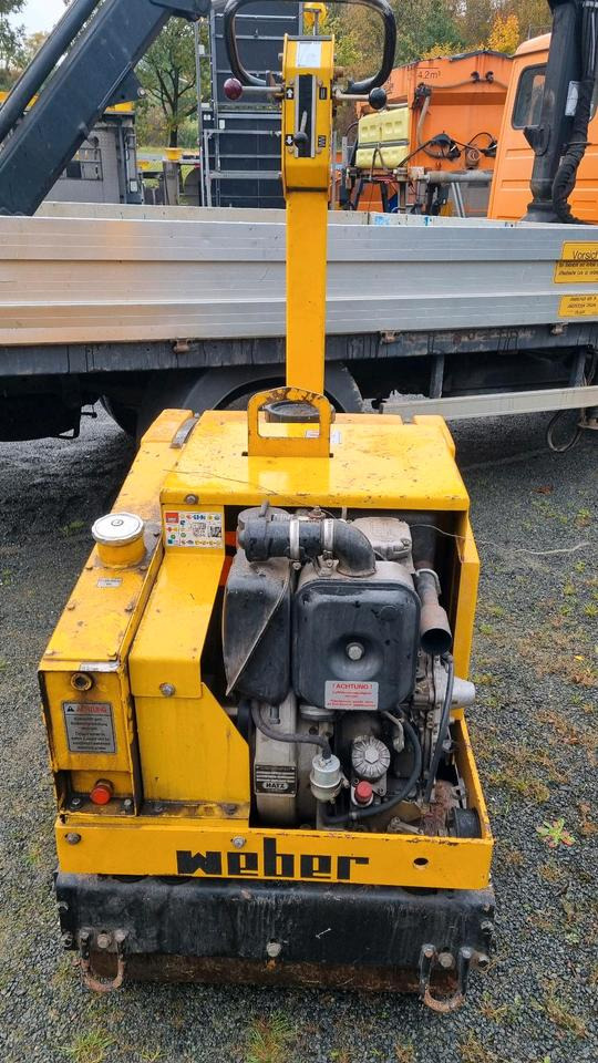 DVH 701 Weber Walze Glattmantel Walze Rüttelwalze Dublex Vibrationswalze Rüttelplatte Strassenwalze Plattenverdichter DVH 603 - Mini cilindru compactor: Foto 2 DVH 701 Weber Walze Glattmantel Walze Rüttelwalze Dublex Vibrationswalze Rüttelplatte Strassenwalze Plattenverdichter DVH 603 - Mini cilindru compactor: Foto 2
