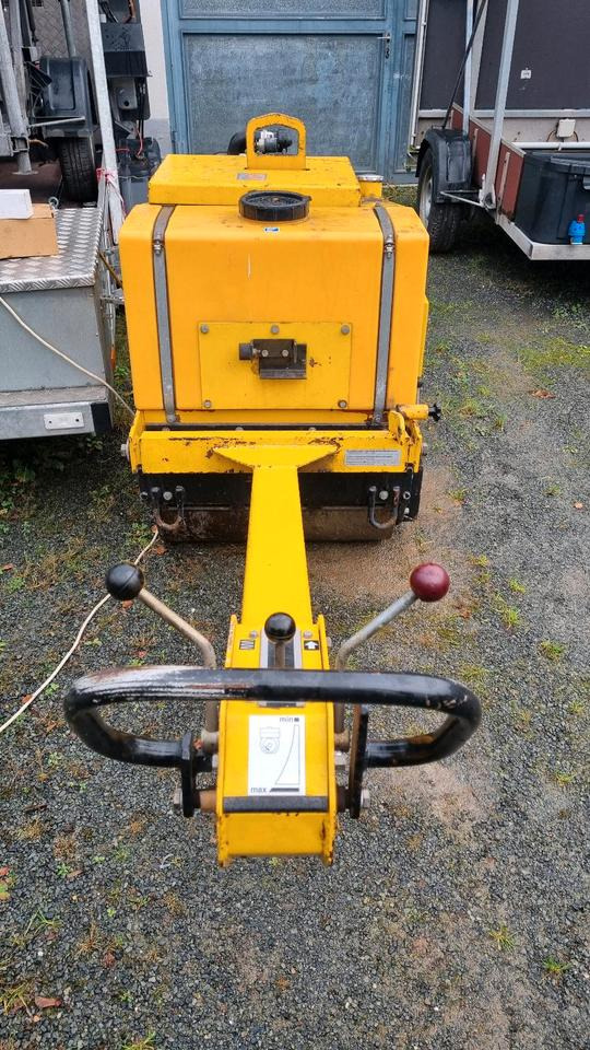 DVH 701 Weber Walze Glattmantel Walze Rüttelwalze Dublex Vibrationswalze Rüttelplatte Strassenwalze Plattenverdichter DVH 603 - Mini cilindru compactor: Foto 4 DVH 701 Weber Walze Glattmantel Walze Rüttelwalze Dublex Vibrationswalze Rüttelplatte Strassenwalze Plattenverdichter DVH 603 - Mini cilindru compactor: Foto 4