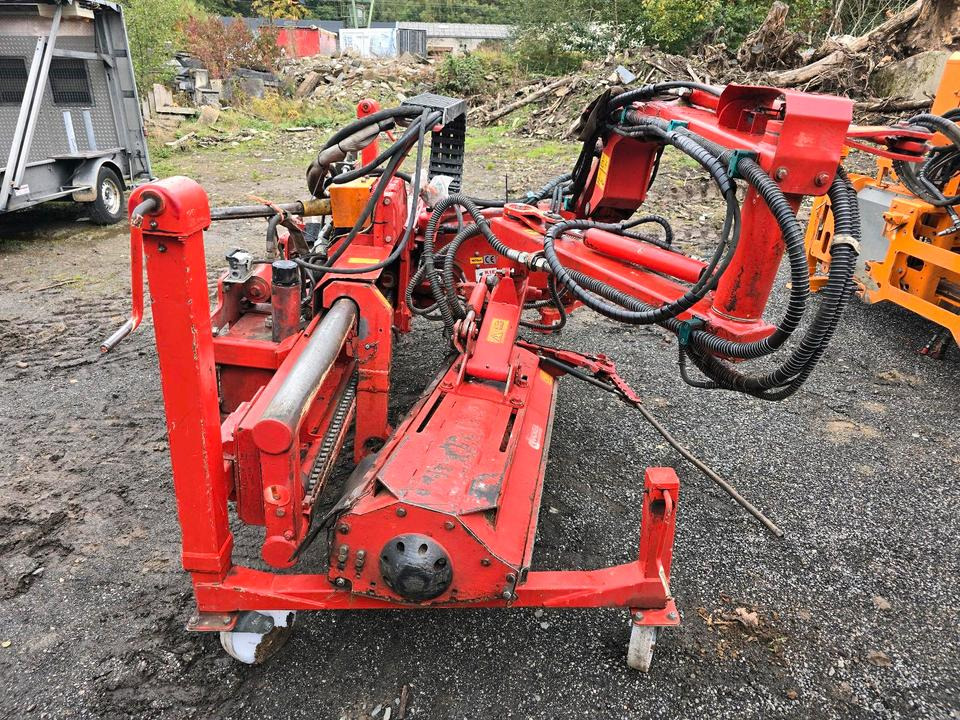 Dücker RSM 13 Randstreifenmäher Böschungsmäher Böschungsmulcher Bankettmäher für Unimog 405 UGE UGN - Tocător lateral: Foto 4 Dücker RSM 13 Randstreifenmäher Böschungsmäher Böschungsmulcher Bankettmäher für Unimog 405 UGE UGN - Tocător lateral: Foto 4