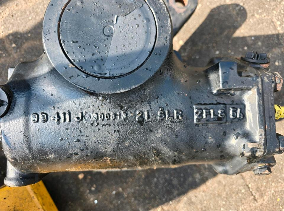 Lenkgetriebe ZF LS 54 ZFLS54 für Unimog Baureihe 405 U423 427 429 430 Mercedes-Benz U Lenkung - Servodirecţie pentru Maşina comunala: Foto 3 Lenkgetriebe ZF LS 54 ZFLS54 für Unimog Baureihe 405 U423 427 429 430 Mercedes-Benz U Lenkung - Servodirecţie pentru Maşina comunala: Foto 3