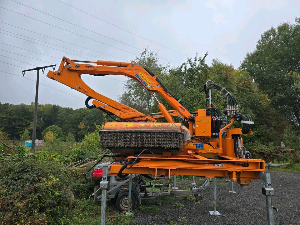 Mulag MHU 800 2020 Mähausleger Böschungsmäher Böschungsmulcher für Unimog 405 U 300 400 500 318 423 427 430 527 535 530 Mercedes-Benz - Tocător cu braţ: Foto 4 Mulag MHU 800 2020 Mähausleger Böschungsmäher Böschungsmulcher für Unimog 405 U 300 400 500 318 423 427 430 527 535 530 Mercedes-Benz - Tocător cu braţ: Foto 4