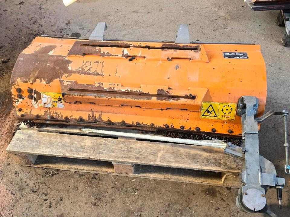 Mulag RMK 1200 BJ. 2015 Randstreifenmäher Böschungsmäher Böschungsmulcher für FME 600 700 MKM FMK Unimog 405 424 427 U 300 400 500 430 - Tocător lateral: Foto 3 Mulag RMK 1200 BJ. 2015 Randstreifenmäher Böschungsmäher Böschungsmulcher für FME 600 700 MKM FMK Unimog 405 424 427 U 300 400 500 430 - Tocător lateral: Foto 3