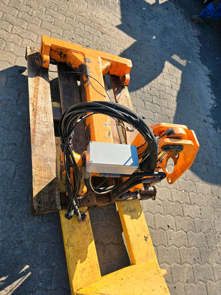 Mulag TR Torsionsrahmen Unimog 405 U300 300 U 400 500 Mercedes-Benz Böschungsmäher Böschungsmulcher Mähausleger FME 600 700 MKM FMK - Tocător cu braţ: Foto 4 Mulag TR Torsionsrahmen Unimog 405 U300 300 U 400 500 Mercedes-Benz Böschungsmäher Böschungsmulcher Mähausleger FME 600 700 MKM FMK - Tocător cu braţ: Foto 4