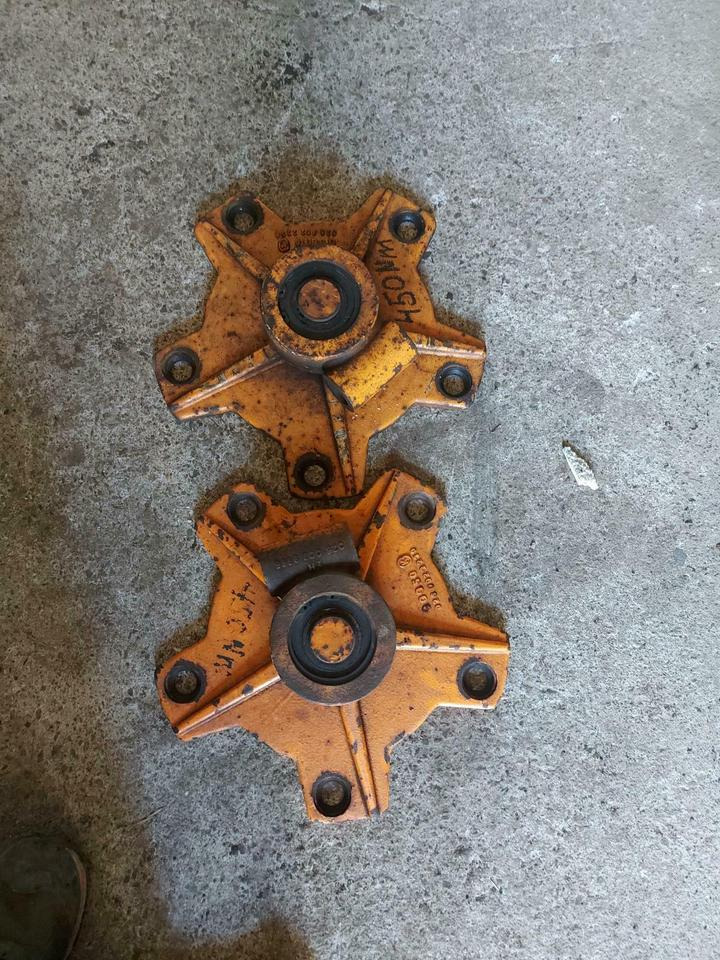 Torssionsrahmen Mulag Achsabstützung Böschungsmulcher Unimog - Piesă de schimb pentru Tocător resturi vegetale/ Mulcer: Foto 2 Torssionsrahmen Mulag Achsabstützung Böschungsmulcher Unimog - Piesă de schimb pentru Tocător resturi vegetale/ Mulcer: Foto 2