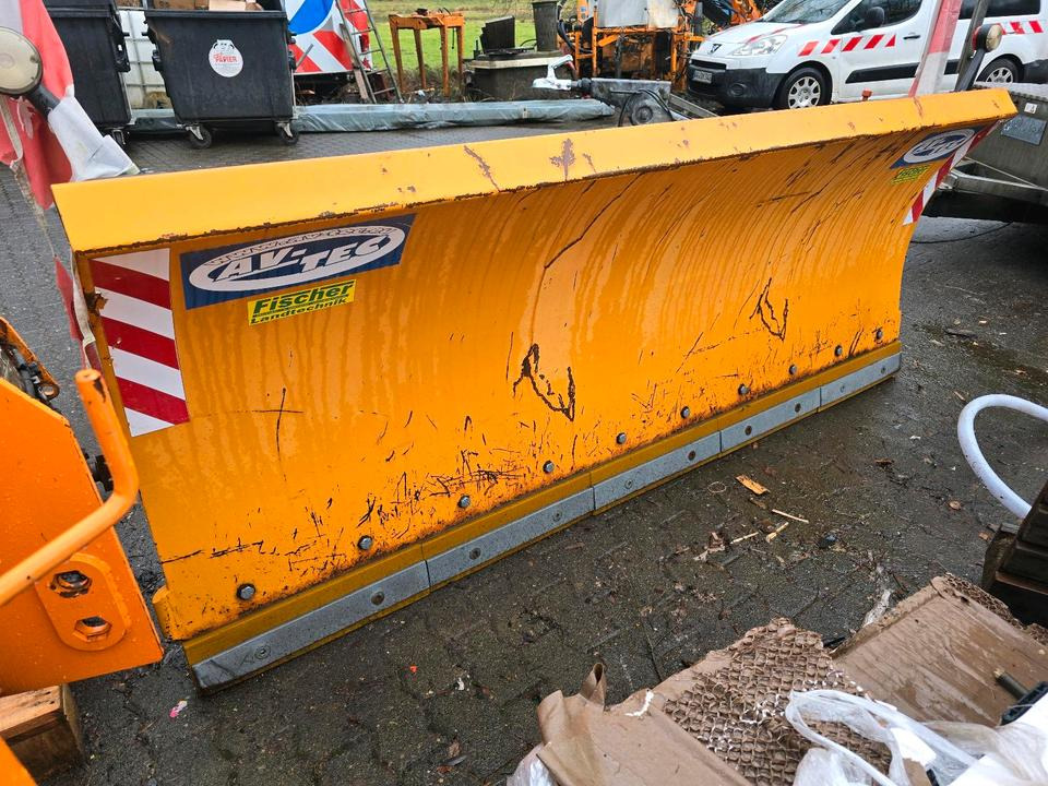 Schneepflug für Schaeff U. Yanmar Radlader Schneeschild Schneeschieber Schmidt Winterdienst - Plug zapada: Foto 5 Schneepflug für Schaeff U. Yanmar Radlader Schneeschild Schneeschieber Schmidt Winterdienst - Plug zapada: Foto 5