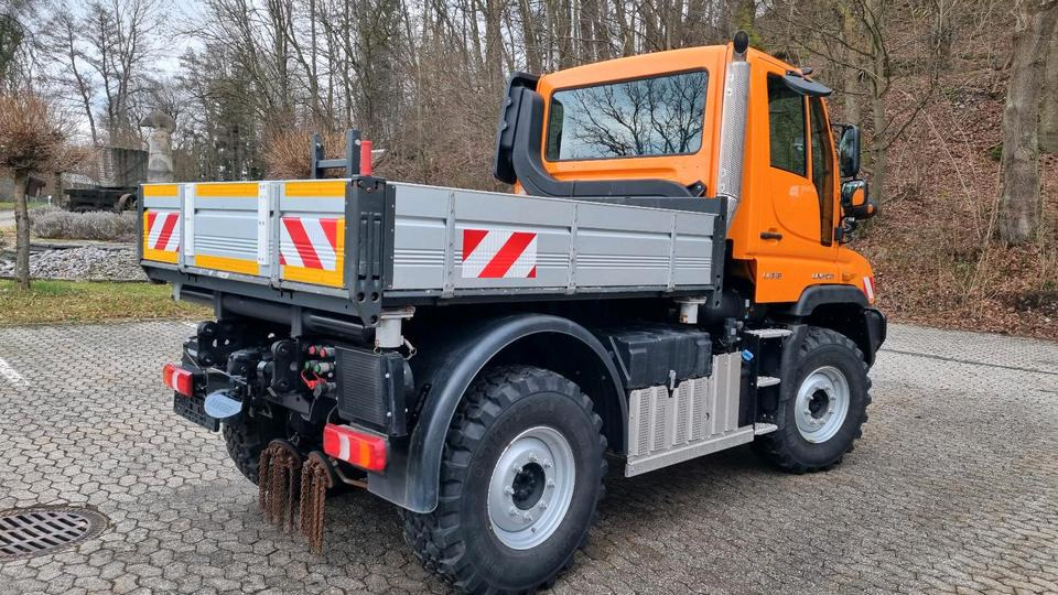 Zu vermieten Unimog 405 U318 423 429 430 Mercedes Benz 318 527 Vermietung - Utilaj deszăpezire: Foto 4 Zu vermieten Unimog 405 U318 423 429 430 Mercedes Benz 318 527 Vermietung - Utilaj deszăpezire: Foto 4