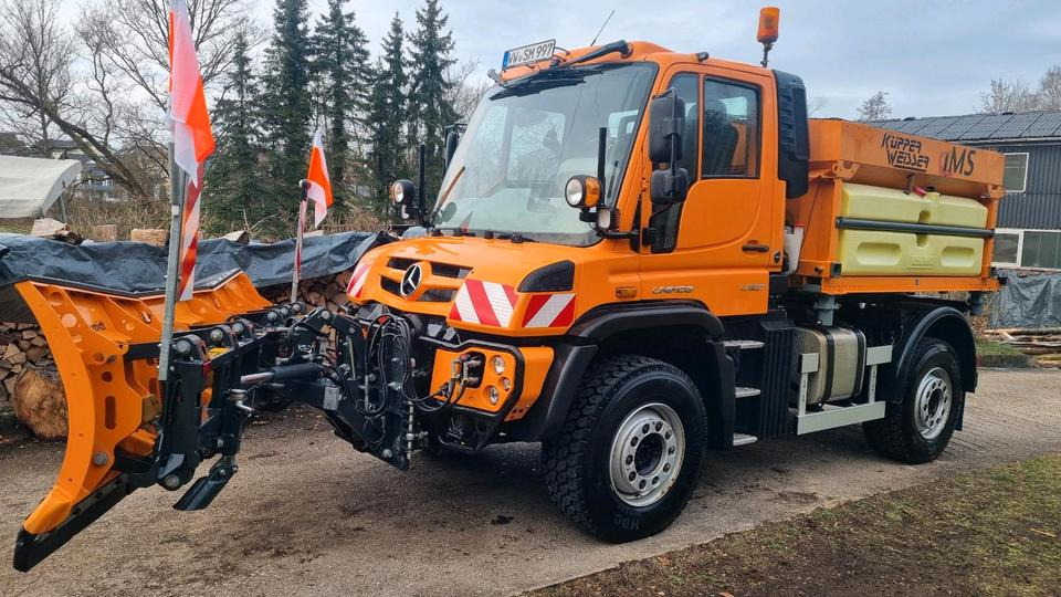 Zu vermieten Unimog 405 U527 Winterdienst Schmidt Salzstreuer 423 429 430 Mercedes Benz 318 527 Vermietung - Utilaj deszăpezire: Foto 2 Zu vermieten Unimog 405 U527 Winterdienst Schmidt Salzstreuer 423 429 430 Mercedes Benz 318 527 Vermietung - Utilaj deszăpezire: Foto 2