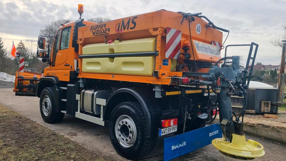 Zu vermieten Unimog 405 U527 Winterdienst Schmidt Salzstreuer 423 429 430 Mercedes Benz 318 527 Vermietung - Utilaj deszăpezire: Foto 3 Zu vermieten Unimog 405 U527 Winterdienst Schmidt Salzstreuer 423 429 430 Mercedes Benz 318 527 Vermietung - Utilaj deszăpezire: Foto 3