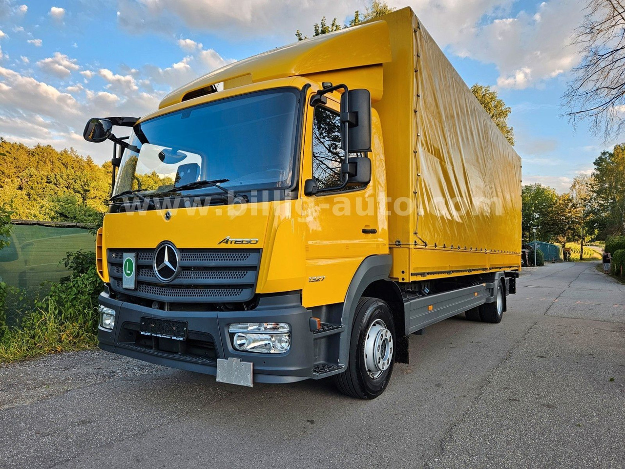 Mercedes-Benz Atego 1327 L * BREMS/SPUR-ASS*DIFF.*LBW*AHK*7.2m - Camion cu prelată: Foto 2 Mercedes-Benz Atego 1327 L * BREMS/SPUR-ASS*DIFF.*LBW*AHK*7.2m - Camion cu prelată: Foto 2