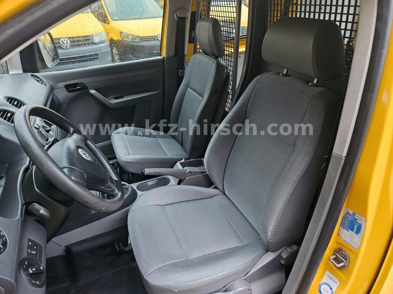 Volkswagen Caddy 2.0SDI*2xSchiebetüre*1.Hand* - Autoutilitară compactă: Foto 3 Volkswagen Caddy 2.0SDI*2xSchiebetüre*1.Hand* - Autoutilitară compactă: Foto 3