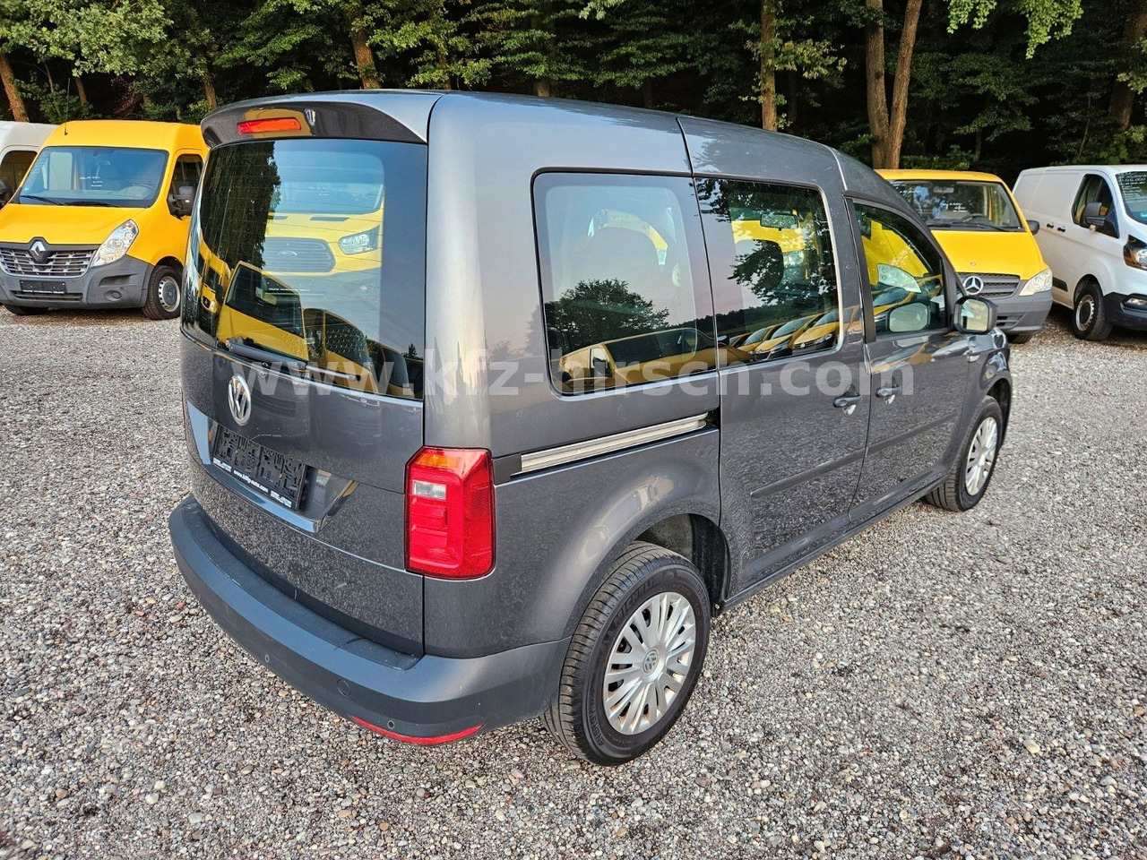 Volkswagen Caddy Temp*Sitzhzg*Navi*Blueth*2xSchiebetüre*1Hd - Transport persoane: Foto 4 Volkswagen Caddy Temp*Sitzhzg*Navi*Blueth*2xSchiebetüre*1Hd - Transport persoane: Foto 4