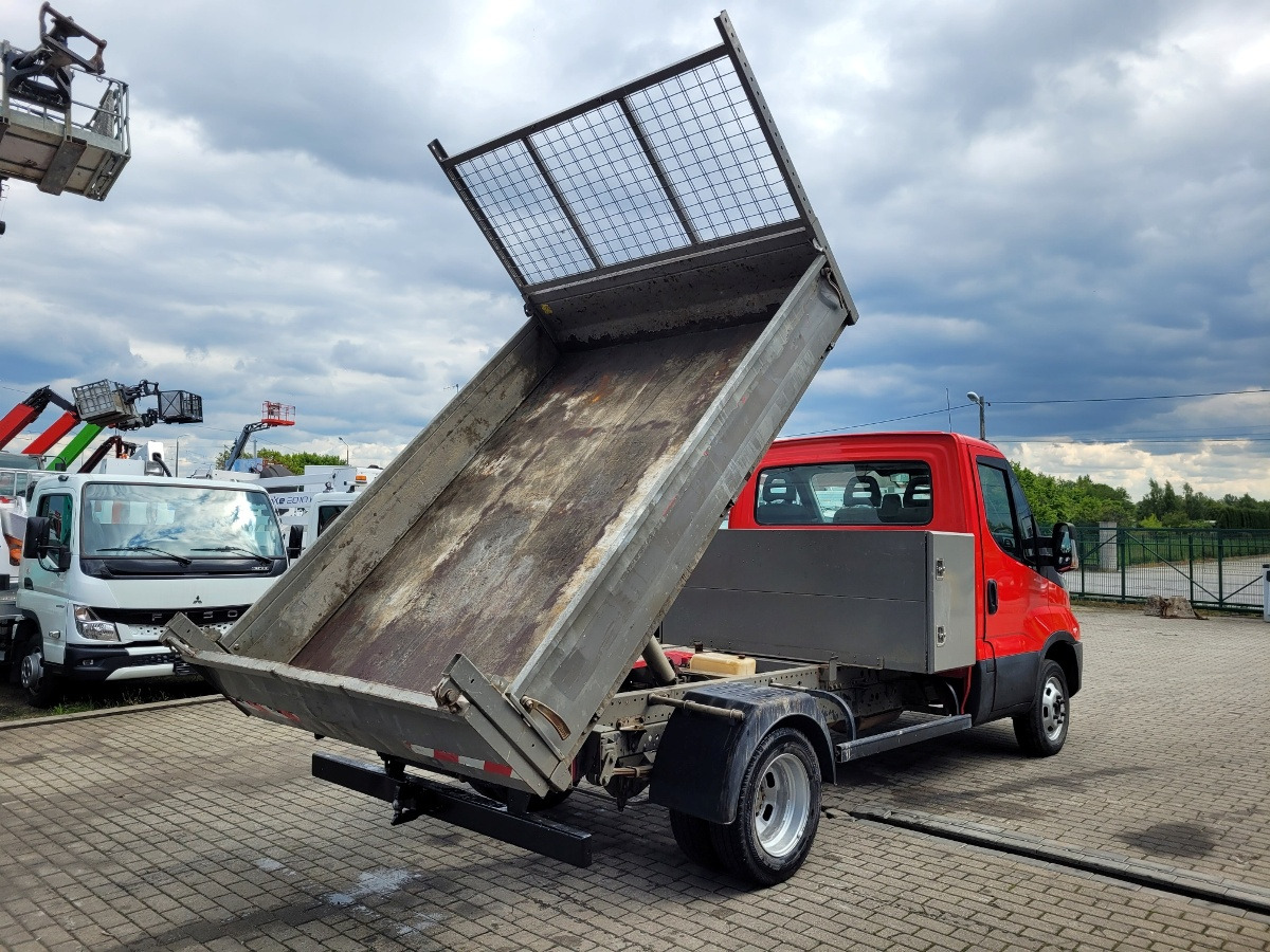 Iveco Iveco Daily 35C13 wywrotka - Autoutilitară basculantă: Foto 3 Iveco Iveco Daily 35C13 wywrotka - Autoutilitară basculantă: Foto 3