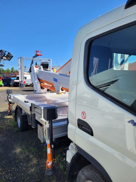 MITSUBISHI Canter Fuso 3C13 podnośnik koszowy 20 m Multitel MXE200 boom lift bucket truck - Camion cu nacela: Foto 5 MITSUBISHI Canter Fuso 3C13 podnośnik koszowy 20 m Multitel MXE200 boom lift bucket truck - Camion cu nacela: Foto 5