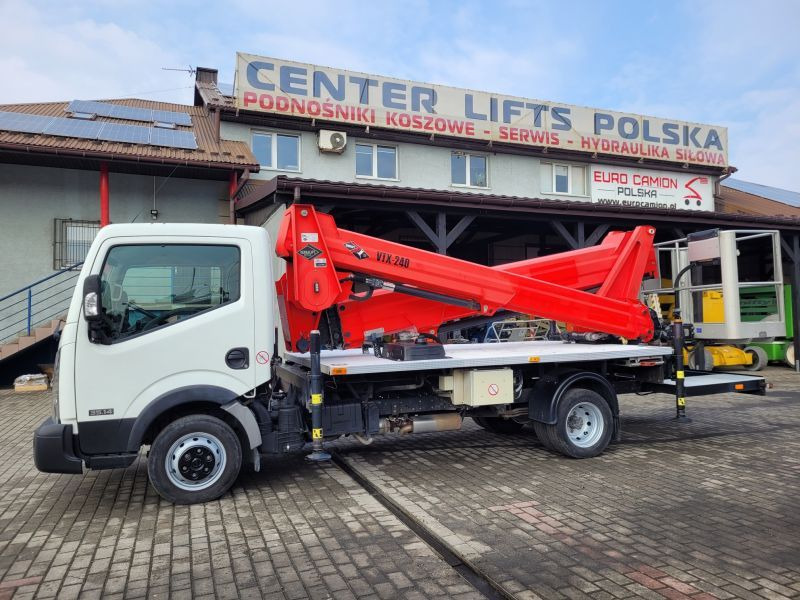 Nissan Cabstar NT400 podnośnik koszowy 24 m Versalift VTX-240 - Camion cu nacela: Foto 5 Nissan Cabstar NT400 podnośnik koszowy 24 m Versalift VTX-240 - Camion cu nacela: Foto 5