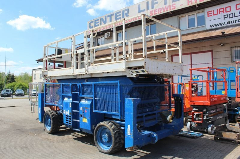 Podnośnik nożycowy 4x4 spalinowy 18 m Genie GS 5390 RT - Platforma foarfeca: Foto 2 Podnośnik nożycowy 4x4 spalinowy 18 m Genie GS 5390 RT - Platforma foarfeca: Foto 2