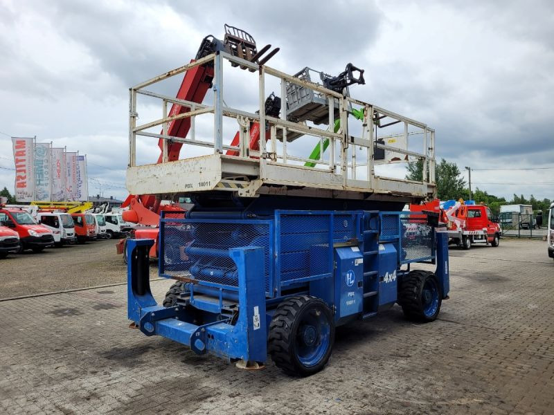 Podnośnik nożycowy 4x4 spalinowy 18 m Genie GS 5390 RT - Platforma foarfeca: Foto 3 Podnośnik nożycowy 4x4 spalinowy 18 m Genie GS 5390 RT - Platforma foarfeca: Foto 3