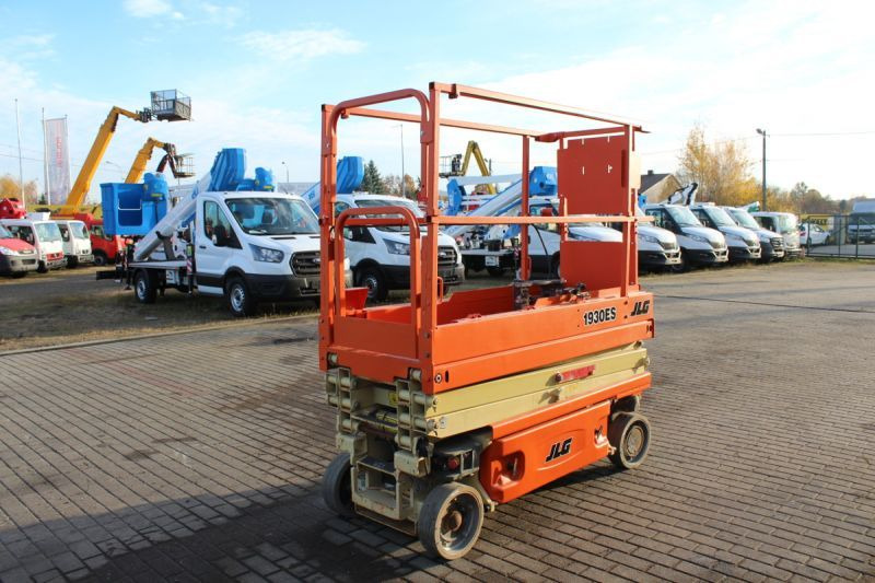 Podnośnik nożycowy elektryczny 8 m JLG 1930 ES - Platforma foarfeca: Foto 3 Podnośnik nożycowy elektryczny 8 m JLG 1930 ES - Platforma foarfeca: Foto 3