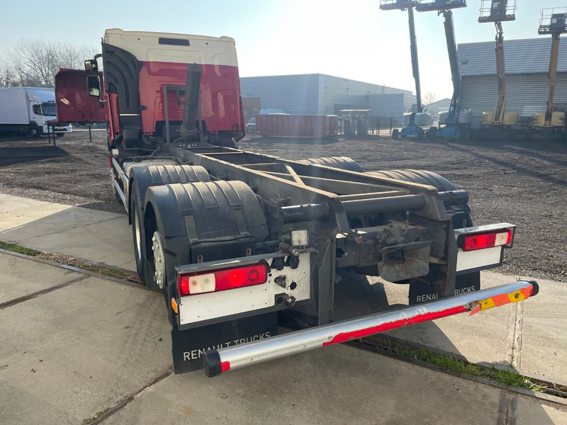 Renault T / 6x2 VOLLEDIG LUCHTGEVEERD / ALU VELGEN / HANDGESCHAKELD / LOW KM / ALU KIPPER 22.5 M3 - Camion basculantă: Foto 5 Renault T / 6x2 VOLLEDIG LUCHTGEVEERD / ALU VELGEN / HANDGESCHAKELD / LOW KM / ALU KIPPER 22.5 M3 - Camion basculantă: Foto 5