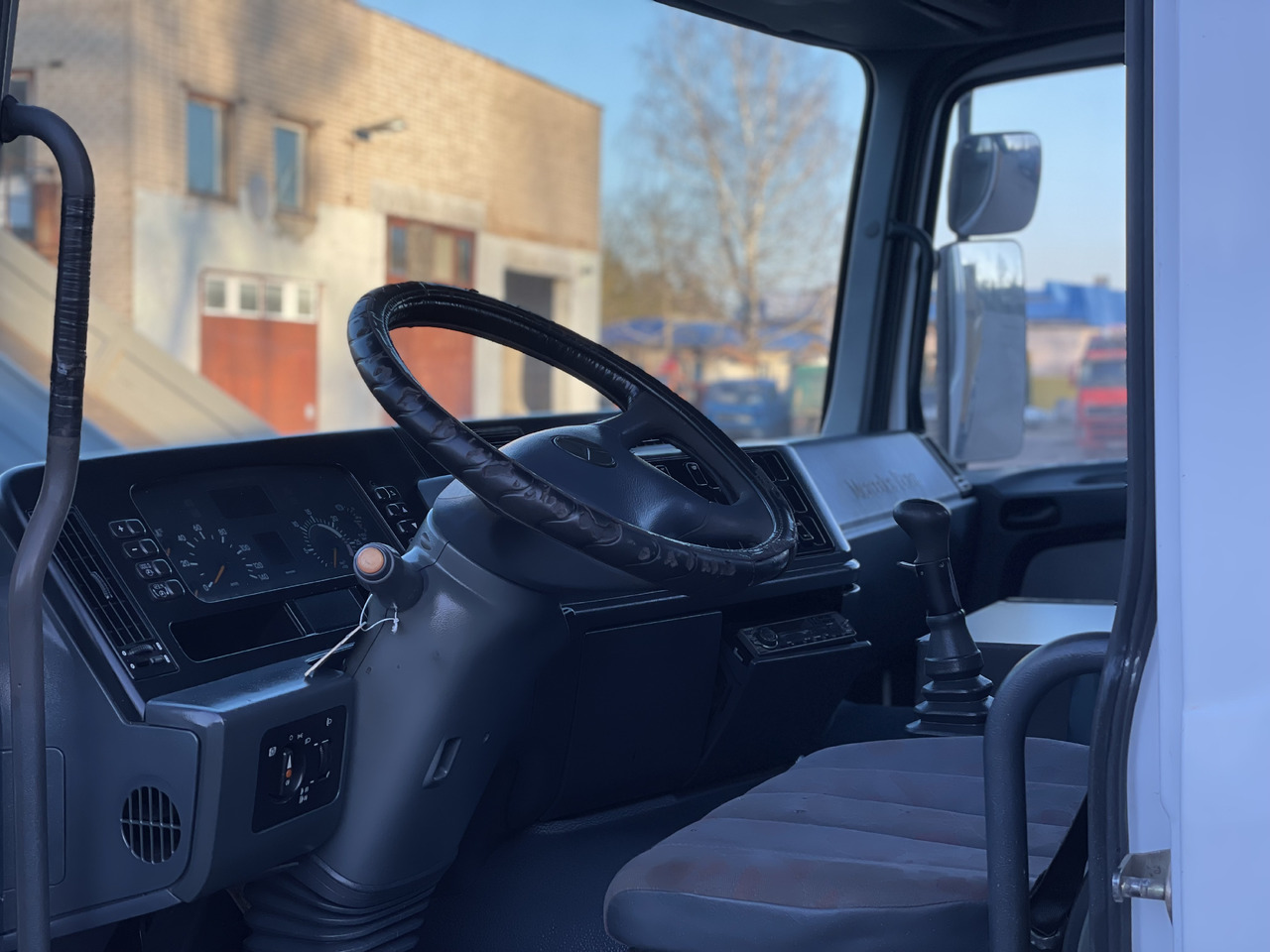 Camion basculantă MERCEDES-BENZ ACTROS: Foto 12