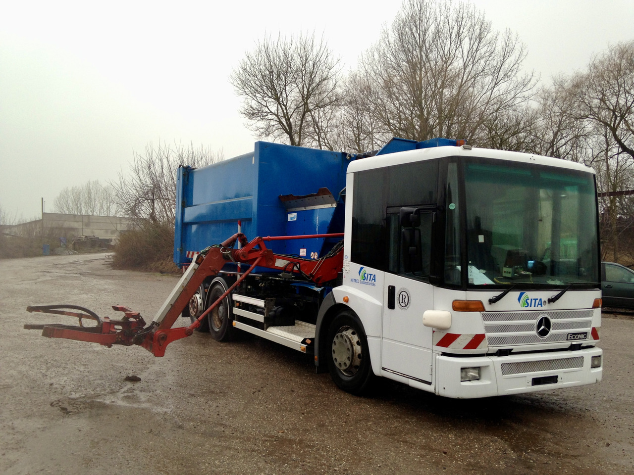 MERCEDES-BENZ ECONIC - Autogunoiere: Foto 2 MERCEDES-BENZ ECONIC - Autogunoiere: Foto 2