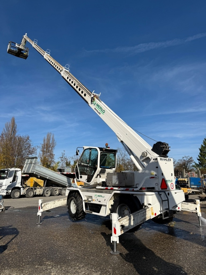 Merlo Roto 40.25 MCSS - Stivuitor telescopic: Foto 3 Merlo Roto 40.25 MCSS - Stivuitor telescopic: Foto 3