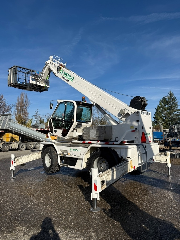 Merlo Roto 40.25 MCSS - Stivuitor telescopic: Foto 4 Merlo Roto 40.25 MCSS - Stivuitor telescopic: Foto 4