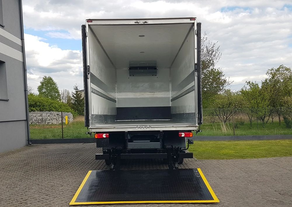 DAF 16T LF 230 WINDA CHŁODNIA 16EP 6,60x2,48x2,39 KLIMA IZOTERMA MROŹNIA - Camion frigider: Foto 5 DAF 16T LF 230 WINDA CHŁODNIA 16EP 6,60x2,48x2,39 KLIMA IZOTERMA MROŹNIA - Camion frigider: Foto 5