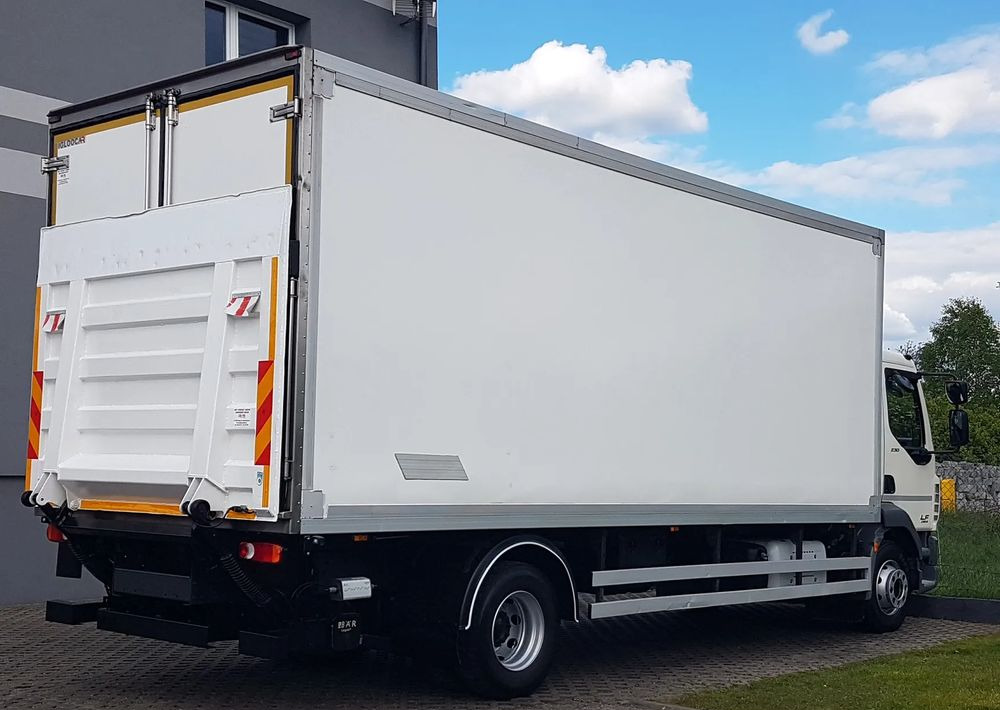 DAF 16T LF 230 WINDA CHŁODNIA 16EP 6,60x2,48x2,39 KLIMA IZOTERMA MROŹNIA - Camion frigider: Foto 4 DAF 16T LF 230 WINDA CHŁODNIA 16EP 6,60x2,48x2,39 KLIMA IZOTERMA MROŹNIA - Camion frigider: Foto 4