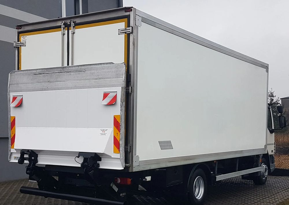 DAF LF 45.180 WINDA CHŁODNIA 15EP 6,20x2,45x2,19 KLIMA - Camion frigider: Foto 4 DAF LF 45.180 WINDA CHŁODNIA 15EP 6,20x2,45x2,19 KLIMA - Camion frigider: Foto 4
