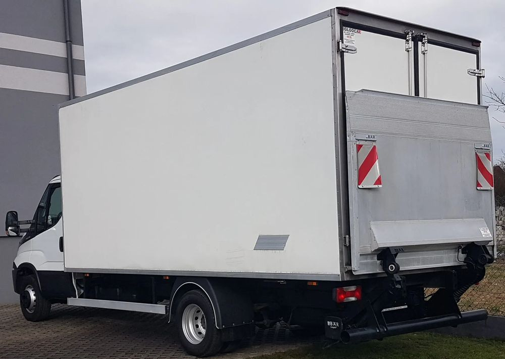Iveco Daily 70-170 WINDA CHŁODNIA 10EP AGREGAT IZOTERMA - Camion frigider: Foto 3 Iveco Daily 70-170 WINDA CHŁODNIA 10EP AGREGAT IZOTERMA - Camion frigider: Foto 3