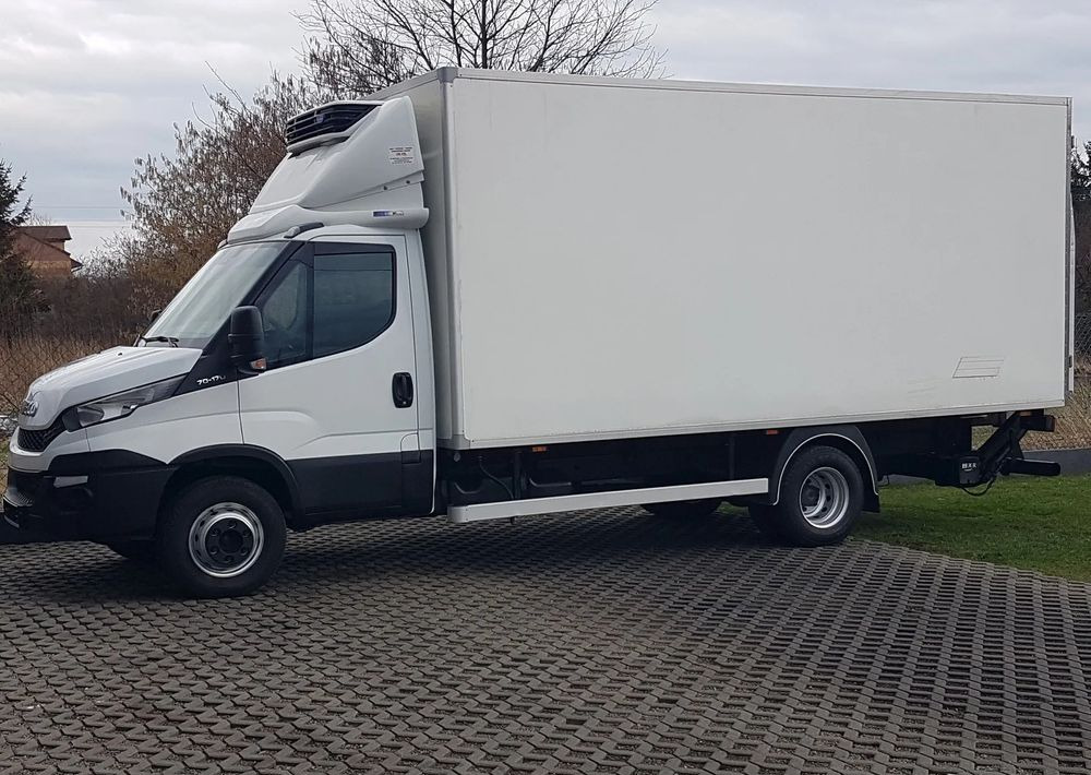 Iveco Daily 70-170 WINDA CHŁODNIA 10EP AGREGAT IZOTERMA - Camion frigider: Foto 2 Iveco Daily 70-170 WINDA CHŁODNIA 10EP AGREGAT IZOTERMA - Camion frigider: Foto 2