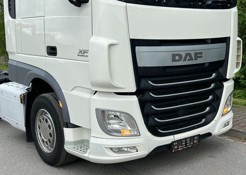 DAF * DAF XF 106 * SPROWADZONY * SUPER STAN CIĄGNIK SIODŁOWY Euro 6 - Cap tractor: Foto 2 DAF * DAF XF 106 * SPROWADZONY * SUPER STAN CIĄGNIK SIODŁOWY Euro 6 - Cap tractor: Foto 2