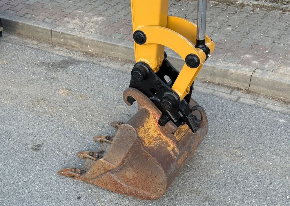 Caterpillar Minikoparka * CAT 303.5 E CR * Sprowadzona ! * Bardzo Dobry Stan * Minikoparka - Excavator pe şenile: Foto 4 Caterpillar Minikoparka * CAT 303.5 E CR * Sprowadzona ! * Bardzo Dobry Stan * Minikoparka - Excavator pe şenile: Foto 4