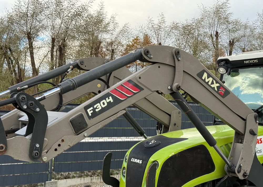 Claas * 240 F NEXOS CLAAS * 4x4 * Sadowniczy * Tur MX F304 * TUZ * Wałek WOM* Ciągnik * Traktor * - Tractor agricol: Foto 4 Claas * 240 F NEXOS CLAAS * 4x4 * Sadowniczy * Tur MX F304 * TUZ * Wałek WOM* Ciągnik * Traktor * - Tractor agricol: Foto 4