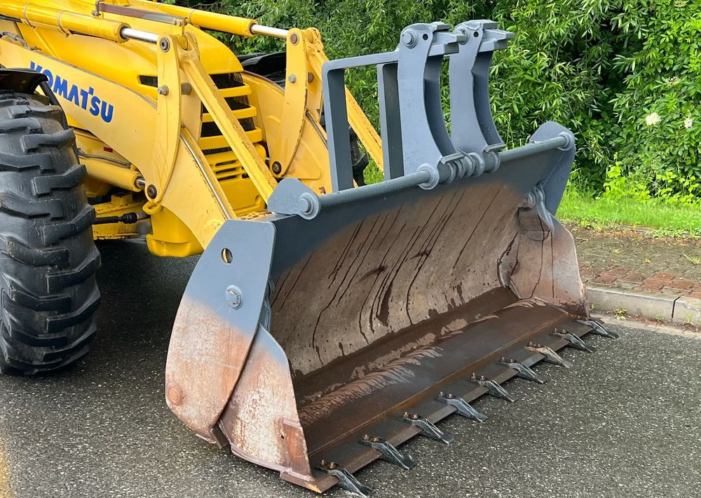 Komatsu * Koparko Ładowarka * Komatsu WB 97 S Utility * - Buldoexcavator: Foto 2 Komatsu * Koparko Ładowarka * Komatsu WB 97 S Utility * - Buldoexcavator: Foto 2