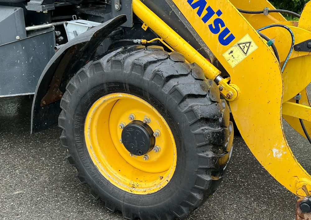 Komatsu Ładowarka KOMATSU WA 90 STAN IDEALNY - Încărcător frontal pe pneuri: Foto 5 Komatsu Ładowarka KOMATSU WA 90 STAN IDEALNY - Încărcător frontal pe pneuri: Foto 5