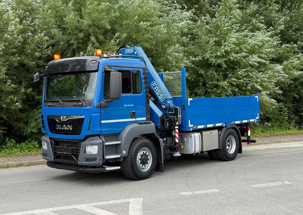 MAN * MAN 18.440 TGS * 4x4 * HDS Fassi F215 * Sprowadzony * 95 000 KM ! * Stan Jak Nowy - Camion platformă, Camion cu macara: Foto 2 MAN * MAN 18.440 TGS * 4x4 * HDS Fassi F215 * Sprowadzony * 95 000 KM ! * Stan Jak Nowy - Camion platformă, Camion cu macara: Foto 2