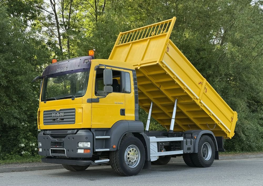 MAN * MAN TGA 18-320 * Kiper Wywrotka * 4x2 * Kran * Sprowadzony* Bardzo Dobry Stan - Camion basculantă: Foto 1 MAN * MAN TGA 18-320 * Kiper Wywrotka * 4x2 * Kran * Sprowadzony* Bardzo Dobry Stan - Camion basculantă: Foto 1