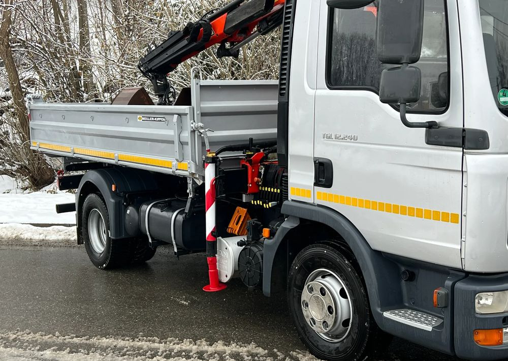 MAN MAN TGL 12-240 Kiper Wywrotka 4x2 Kran PALFINGER PK 12500 BARDZO DOBRY STAN - Camion basculantă: Foto 5 MAN MAN TGL 12-240 Kiper Wywrotka 4x2 Kran PALFINGER PK 12500 BARDZO DOBRY STAN - Camion basculantă: Foto 5