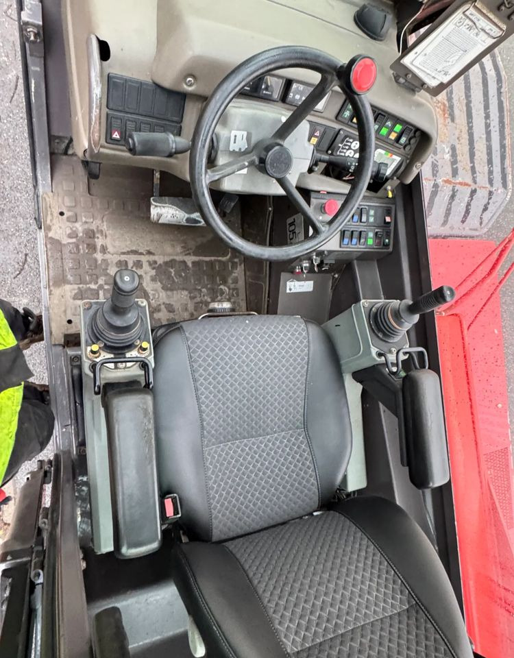 Leasing de Manitou ŁADOWARKA TELESKOPOWA MANITOU MRT 2150 STAN IDEALNY Manitou ŁADOWARKA TELESKOPOWA MANITOU MRT 2150 STAN IDEALNY: Foto 11 Leasing de Manitou ŁADOWARKA TELESKOPOWA MANITOU MRT 2150 STAN IDEALNY Manitou ŁADOWARKA TELESKOPOWA MANITOU MRT 2150 STAN IDEALNY: Foto 11