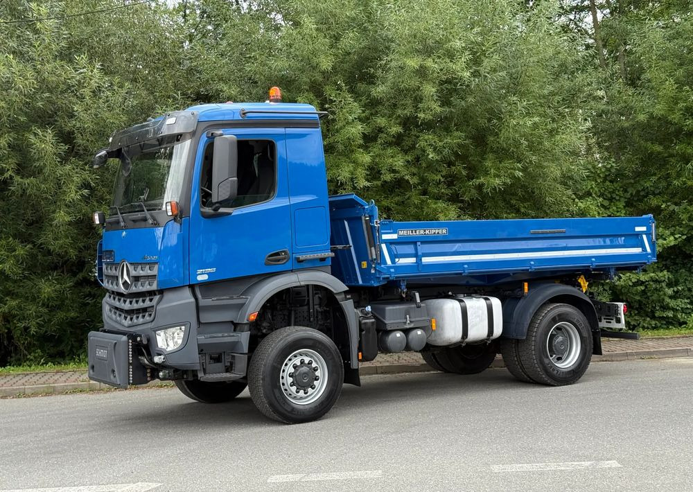 Mercedes-Benz * Arocs * 4X4 * JAK NOWY * Wywrotka Kiper Meiller * Sprowadzony * 80.700 km Oryginalnie * Mercedes - Camion basculantă: Foto 3 Mercedes-Benz * Arocs * 4X4 * JAK NOWY * Wywrotka Kiper Meiller * Sprowadzony * 80.700 km Oryginalnie * Mercedes - Camion basculantă: Foto 3