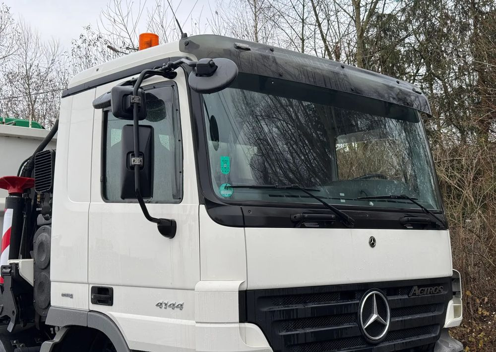 Mercedes-Benz * HDS Palfinger 150002 + FLY JIB PJ 170 * Mercedes Actros 8x6 * Dźwig * 40 TON * Wyciągarka * 35 Metrów * Kosz * - Camion platformă, Camion cu macara: Foto 4 Mercedes-Benz * HDS Palfinger 150002 + FLY JIB PJ 170 * Mercedes Actros 8x6 * Dźwig * 40 TON * Wyciągarka * 35 Metrów * Kosz * - Camion platformă, Camion cu macara: Foto 4