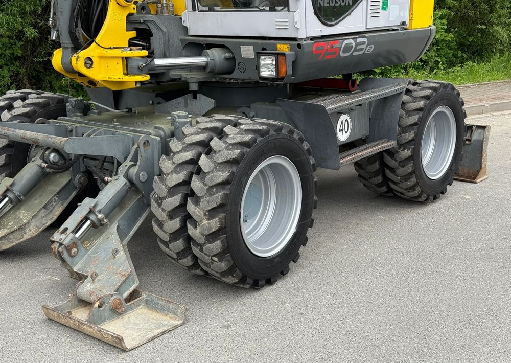 Wacker Neuson * Koparka Kołowa * Wacker Neuson 9503 * Rototilt * Bardzo Dobry Stan * - Excavator pe roţi: Foto 5 Wacker Neuson * Koparka Kołowa * Wacker Neuson 9503 * Rototilt * Bardzo Dobry Stan * - Excavator pe roţi: Foto 5