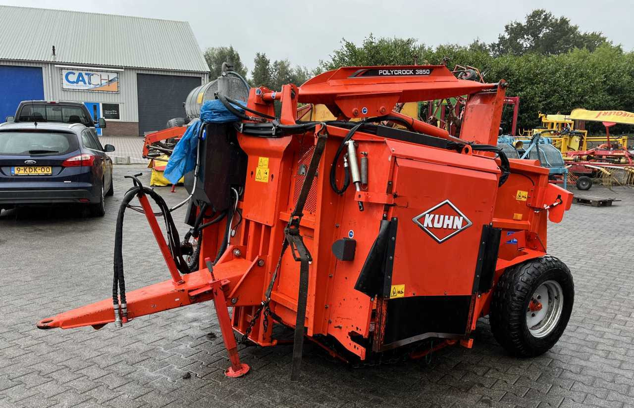 Kuhn Polycrock 3850 voermachines - Remorcă distribuit furaje: Foto 2 Kuhn Polycrock 3850 voermachines - Remorcă distribuit furaje: Foto 2