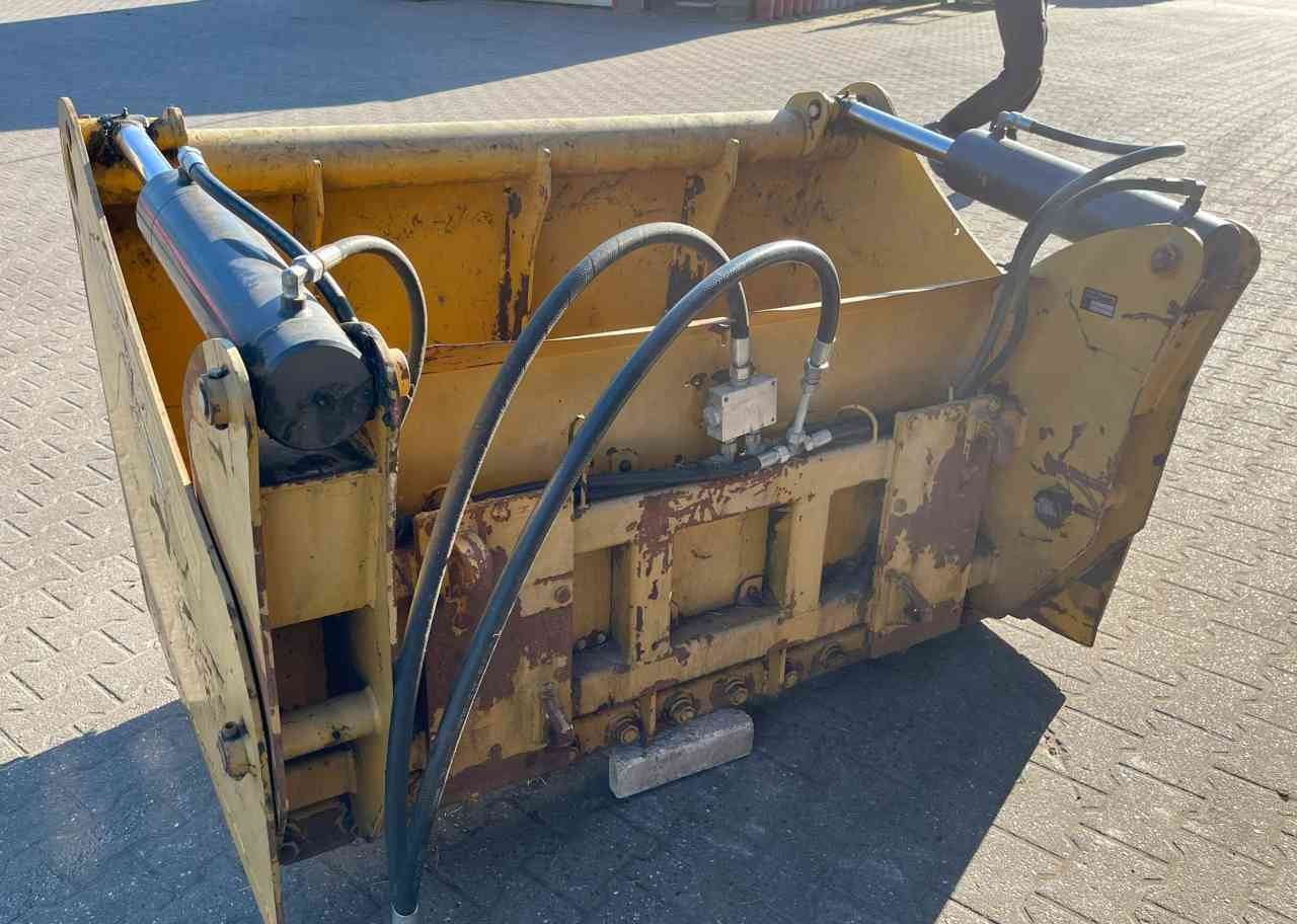 Mammut Kuilhapper Euro aansluiting voermachines - Echipamente pentru furaje: Foto 4 Mammut Kuilhapper Euro aansluiting voermachines - Echipamente pentru furaje: Foto 4